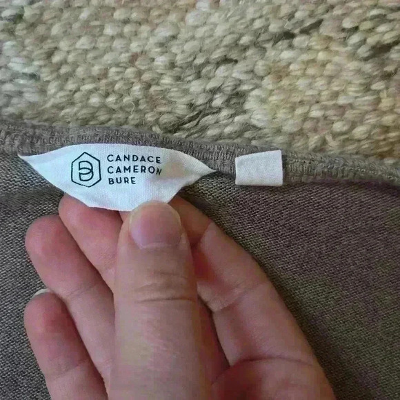 Taupe V-Neck Sweater - Picture 3 of 6